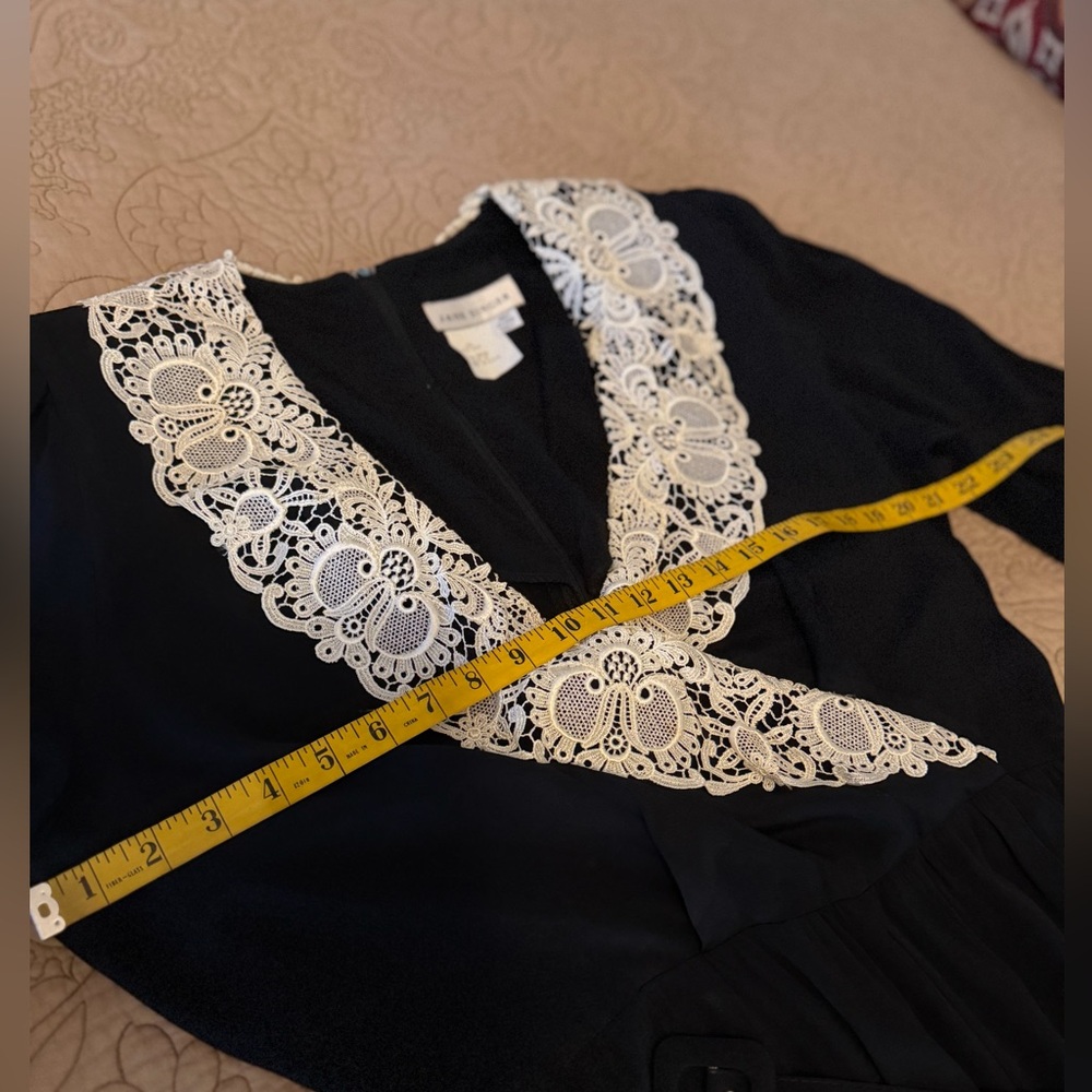 VTG 80s Jane Singer Black Cream Lace Dress Romantic Witchy Whimsygoth Prairie 14 - Picture 9 of 13